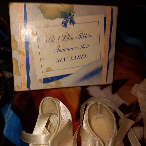 Baby girl crib shoes - Picture 2 of 4